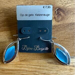 6/$25 NWT Bijou Brigitte Cat's Eye Piercing Blue and Silver Earrings